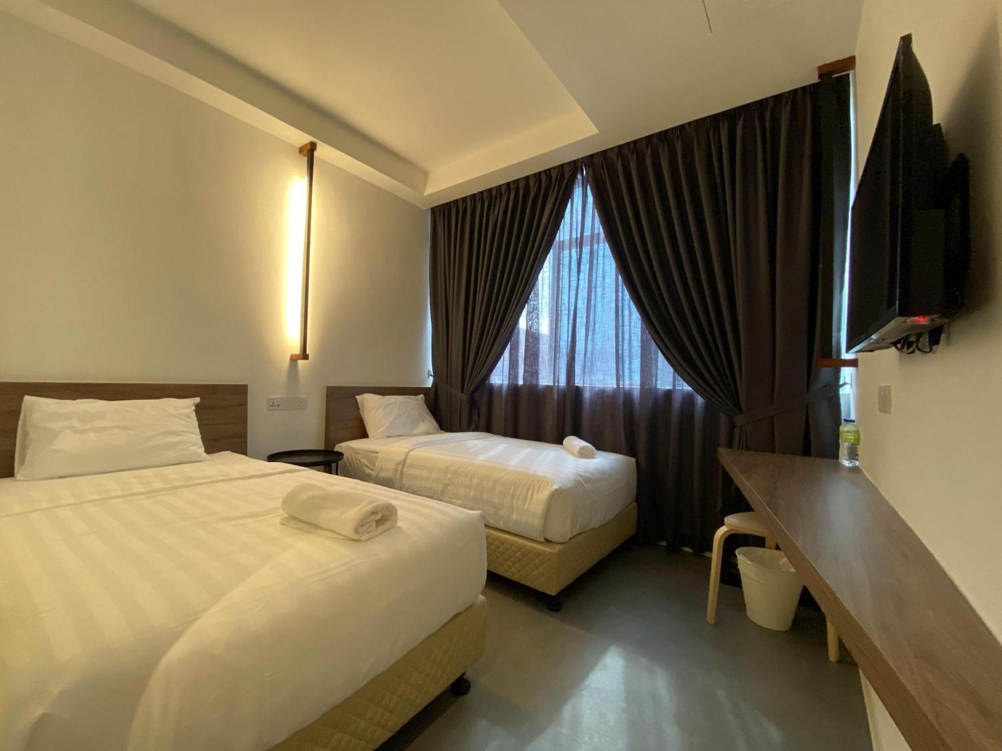 T Hotel Jalan Sultanah Алор-Сетар Экстерьер фото